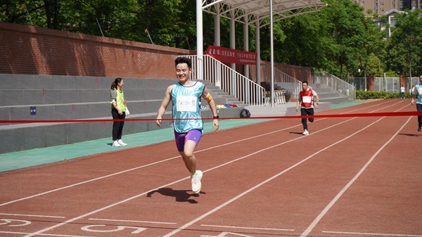 2025麥克威春季運(yùn)動(dòng)會(huì)100米短跑